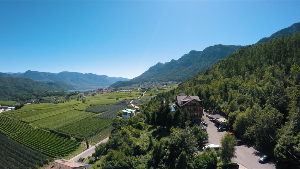 Hotel Tannhof Caldaro Esterno foto