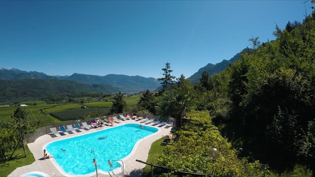 Hotel Tannhof Caldaro Esterno foto