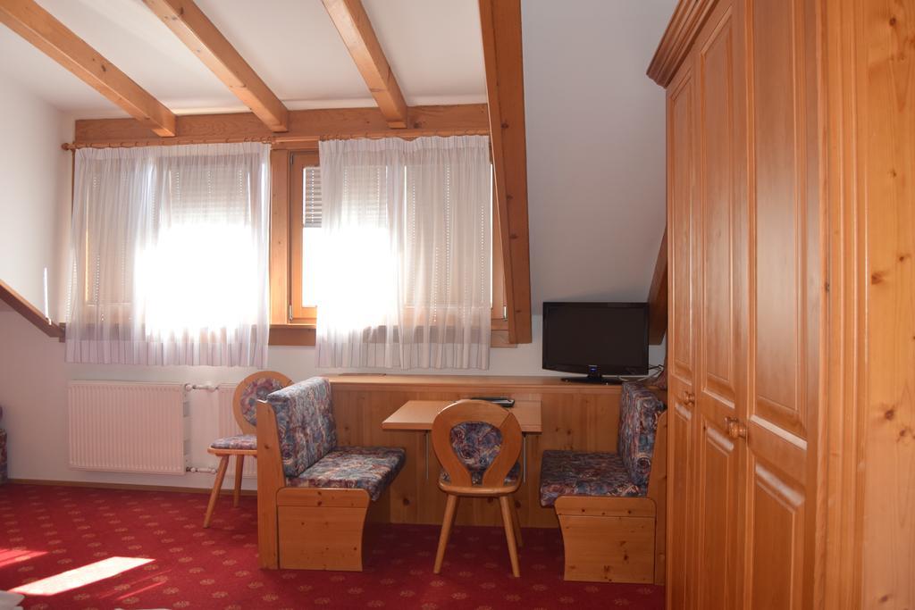 Hotel Tannhof Caldaro Esterno foto