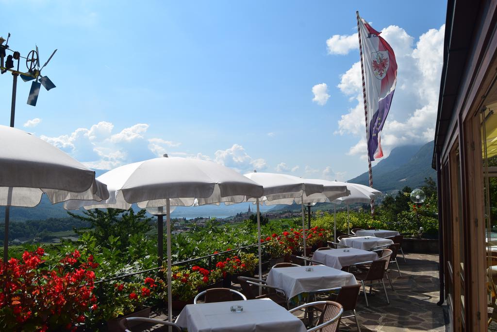 Hotel Tannhof Caldaro Esterno foto